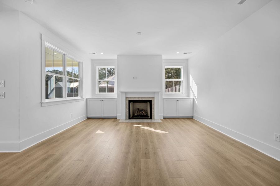 Spacious, unfurnished interior of a new home in , Johns Island (Image 40).