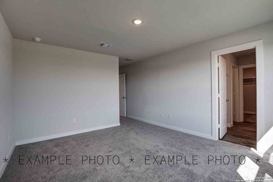 Spacious, unfurnished interior of a new home in Mesa Vista, San Antonio (Image 16).
