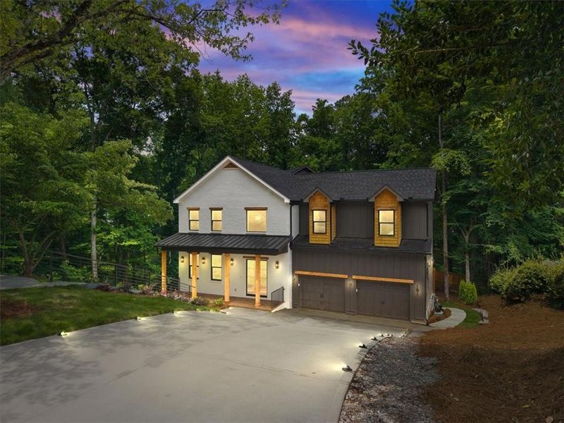 Front exterior of a new home in , Marietta, GA, highlighting curb appeal (Image 31). Front exterior of a new home in , Marietta, GA, highlighting curb appeal (Image 31).