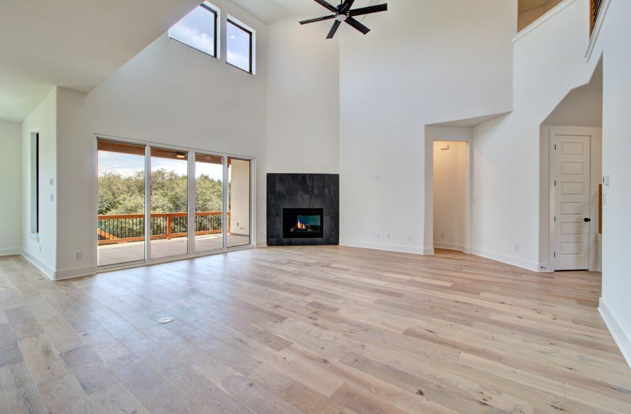 Representative unfurnished interior of a home built from the Signature Series - Partridge by DRB Homes in Oaks at San Gabriel, Georgetown (Image 16). Representative unfurnished interior of a home built from the Signature Series - Partridge by DRB Homes in Oaks at San Gabriel, Georgetown (Image 16).