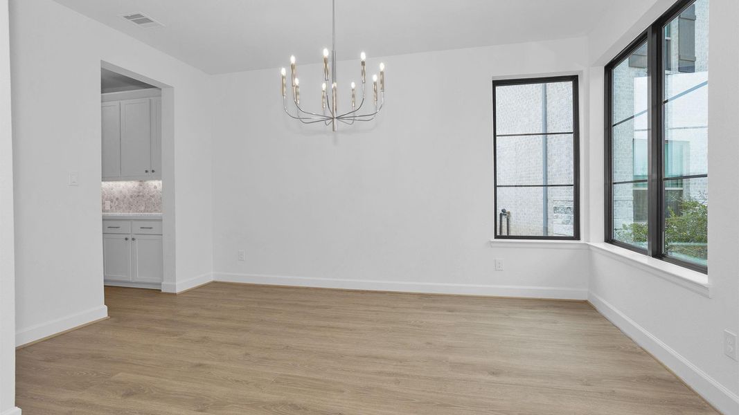 Spacious, unfurnished interior of a new home in Candela South, Richmond (Image 7).