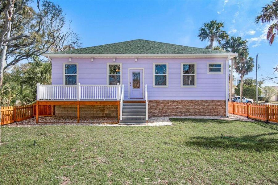 Exterior details and patio area of a home in , Flagler Beach (Image 37).