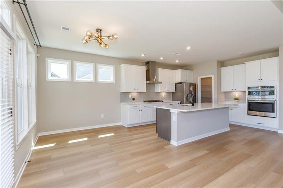 Furnished interior view inside a new home in Sweetbay Farm, Lawrenceville (Image 14).