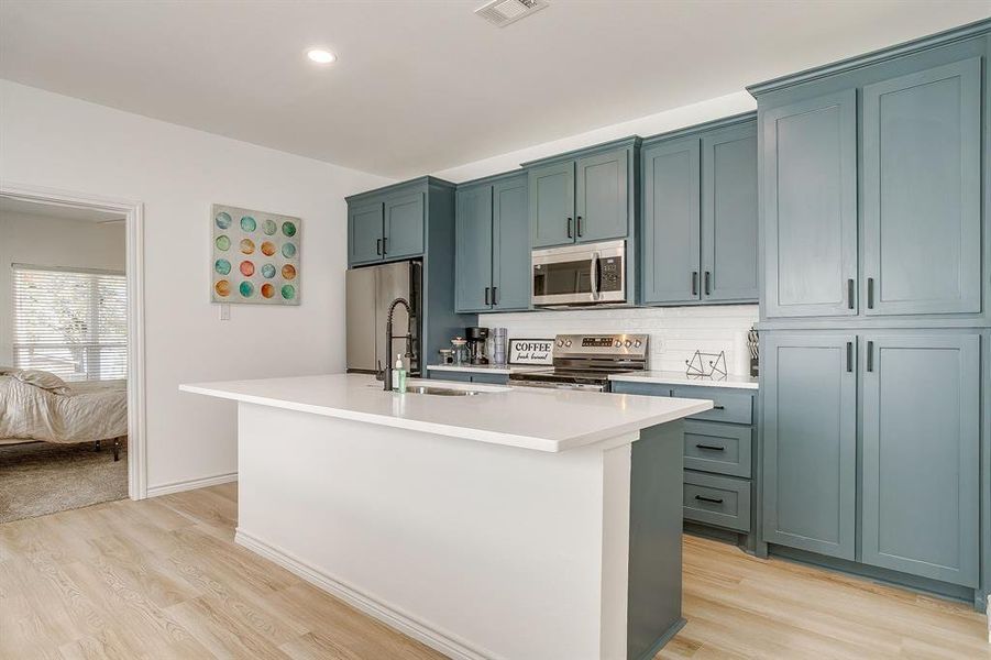 Furnished interior view inside a new home in , Granbury (Image 37).