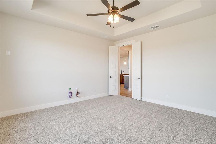 Spacious, unfurnished interior of a new home in , Waxahachie (Image 19). Spacious, unfurnished interior of a new home in , Waxahachie (Image 19).