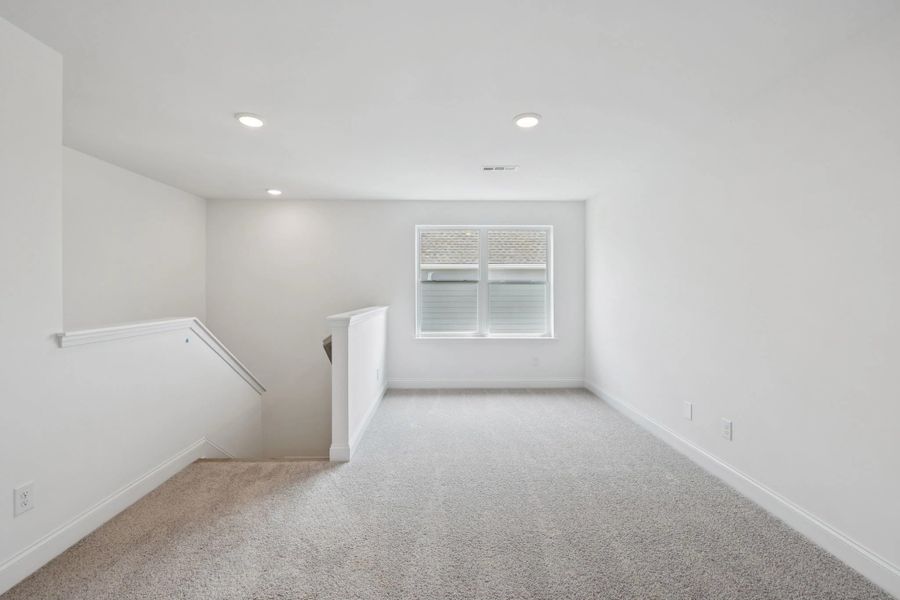 Image 32 of a home in Willow Landing.