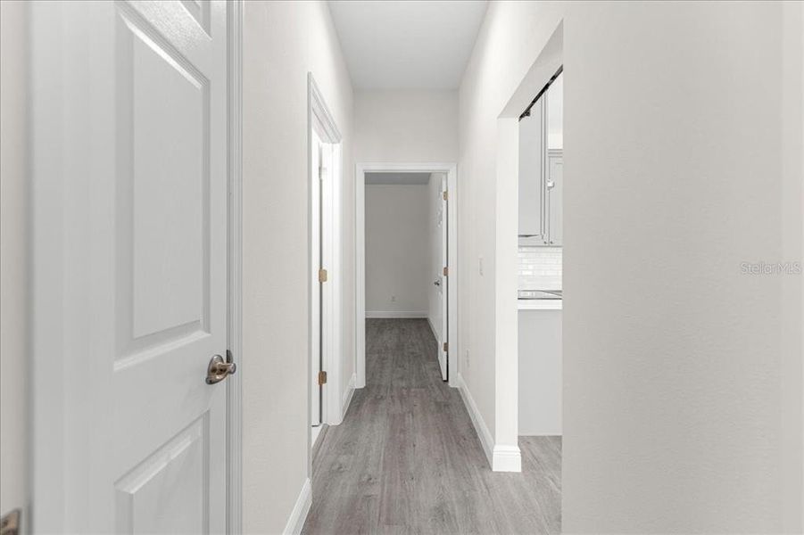 Spacious, unfurnished interior of a new home in , Dunnellon (Image 52).