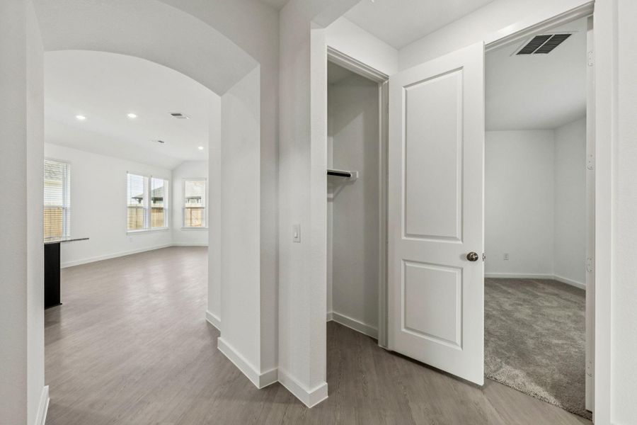 Spacious, unfurnished interior of a new home in Windcress, Cove (Image 19). Spacious, unfurnished interior of a new home in Windcress, Cove (Image 19).