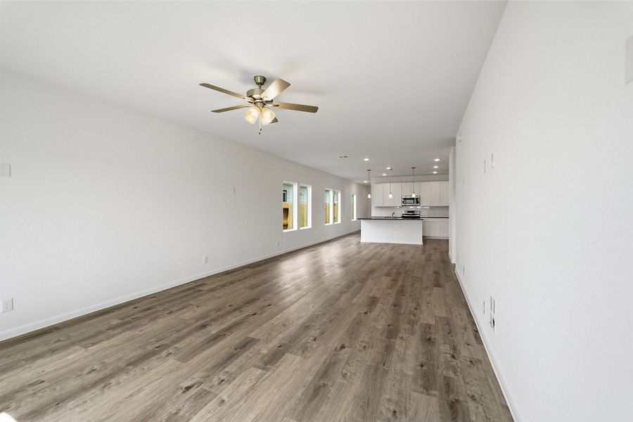 Spacious, unfurnished interior of a new home in Colony at Pinehurst, Pinehurst (Image 46).