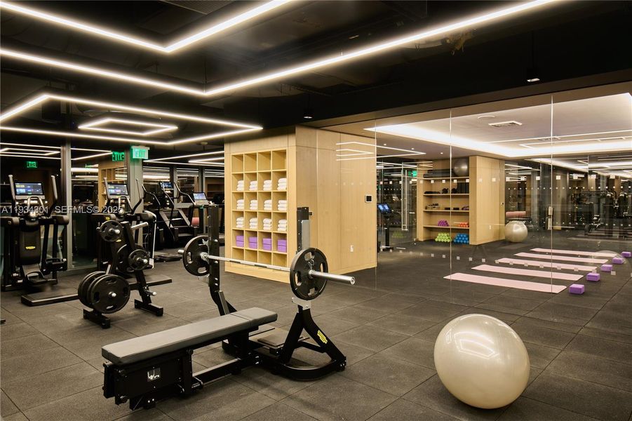 Community amenities in , Miami Beach (Image 29).