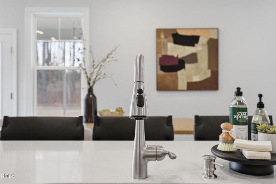 SUN_ShawRidge_Pic_EastmanIII_QMI_3_Kitch