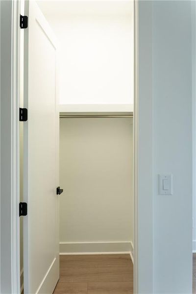 Spacious, unfurnished interior of a new home in , Atlanta (Image 26).