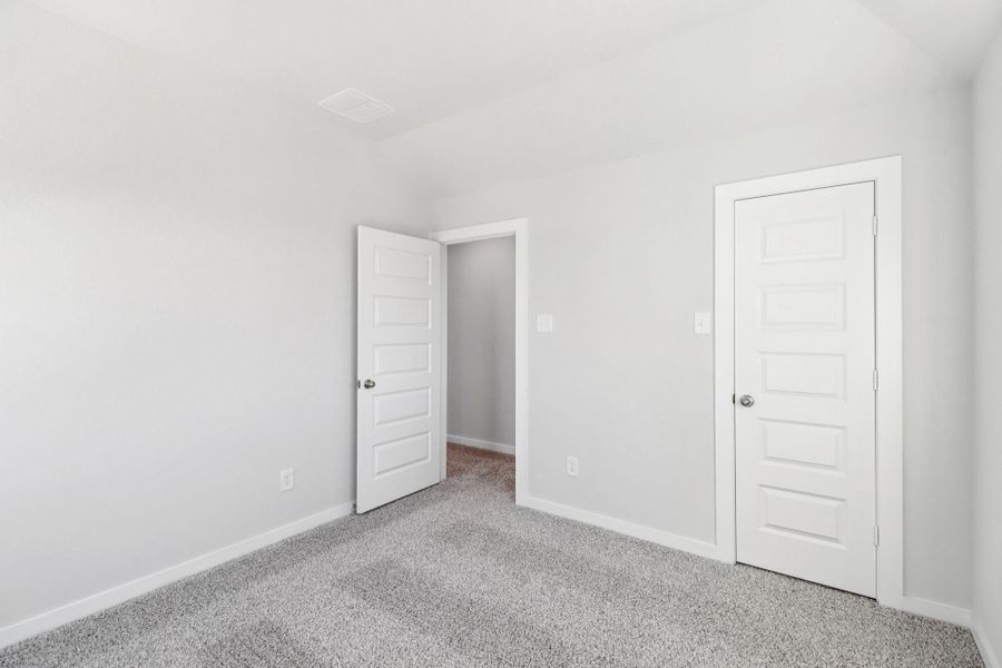 Spacious, unfurnished interior of a new home in Bluestem, Brookshire (Image 16).