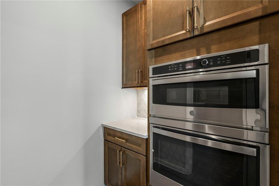Furnished interior view inside a new home in Twin Lakes, Hoschton (Image 16).