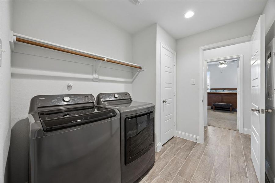 Furnished interior view inside a new home in Timberbrook, Justin (Image 27).