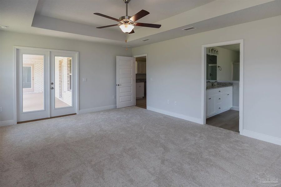 Spacious, unfurnished interior of a new home in Emmaline Gardens, Milton (Image 20).