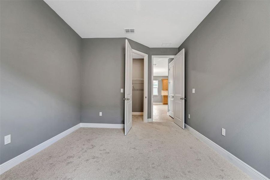 Spacious, unfurnished interior of a new home in Green Key Village, Lady Lake (Image 14). Spacious, unfurnished interior of a new home in Green Key Village, Lady Lake (Image 14).