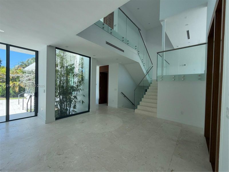 Image 20 of a home in .