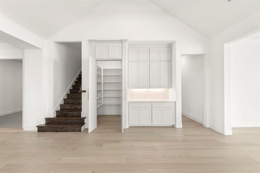 19. 200 Pearland - Dining (2)