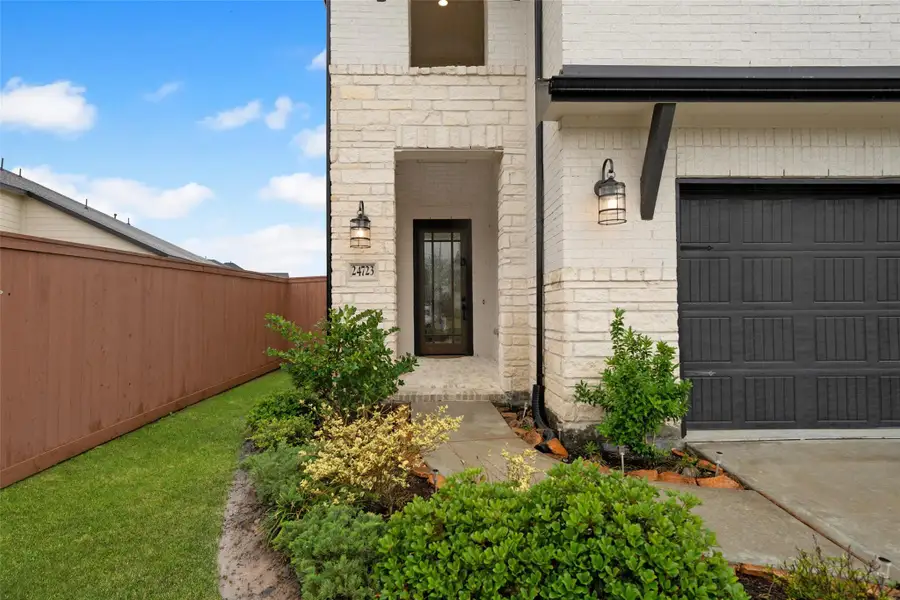 Exterior details and patio area of a home in Elyson, Katy (Image 4).