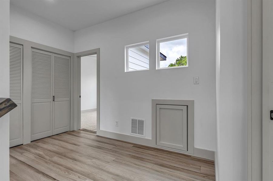 Spacious, unfurnished interior of a new home in , Dallas (Image 18). Spacious, unfurnished interior of a new home in , Dallas (Image 18).