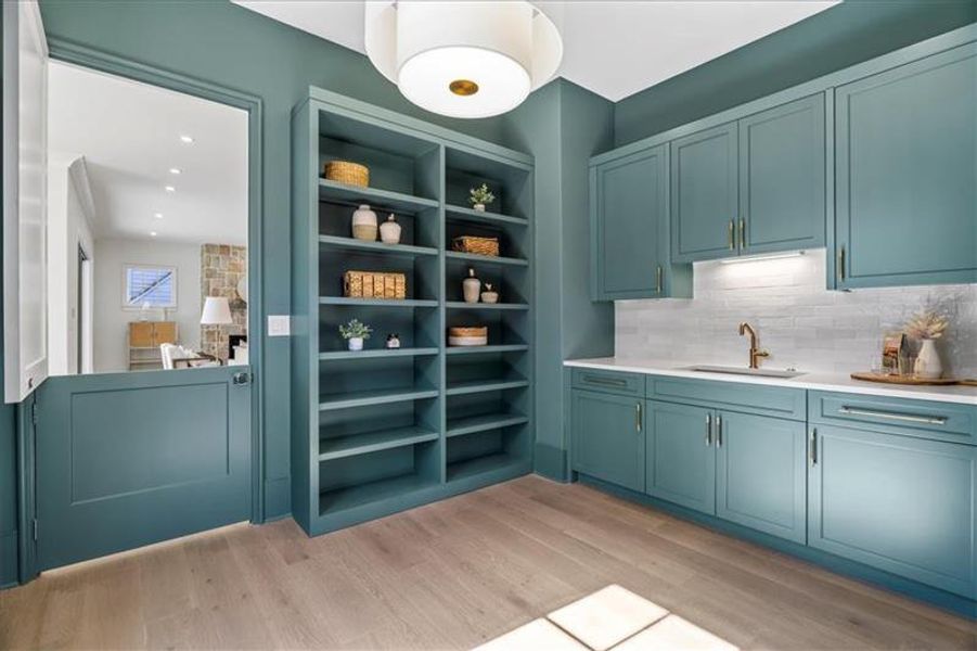 Furnished interior view inside a new home in , Atlanta (Image 39).