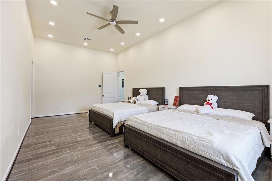 Furnished interior view inside a new home in , Royse City (Image 18).