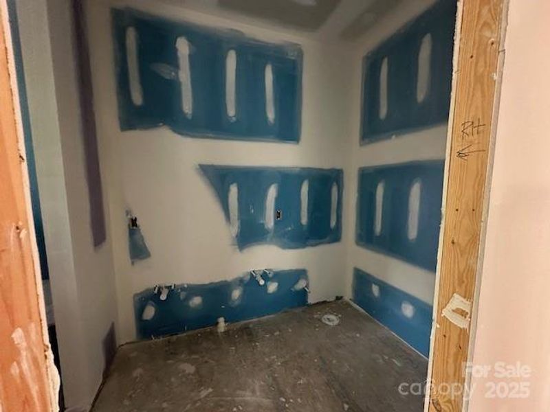 Image 28 of a home in . Image 28 of a home in .