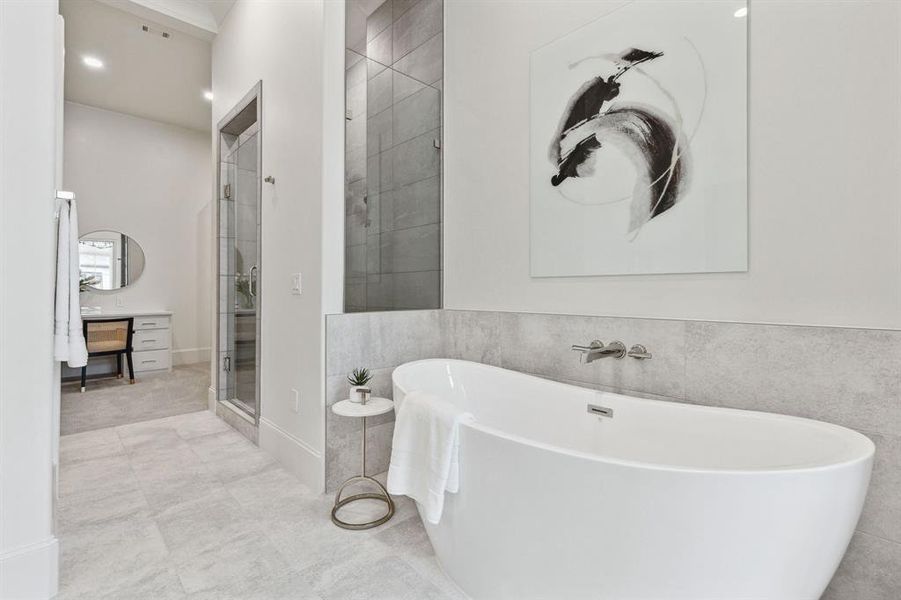 Furnished interior view inside a new home in , Plano (Image 8).