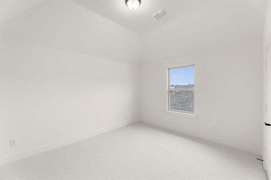 22. 8137 Twin Creek - Bed 3 22. 8137 Twin Creek - Bed 3