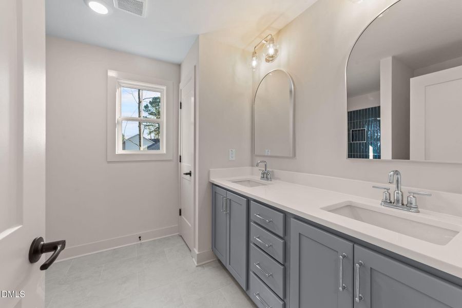 47-web-or-mls-VB4A2116