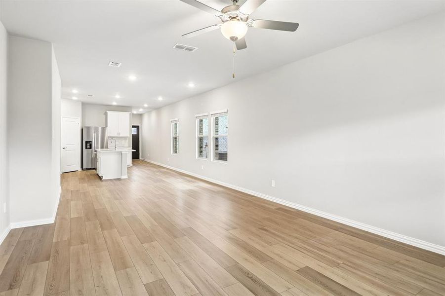 Spacious, unfurnished interior of a new home in Southridge - Spring Series, Princeton (Image 17).
