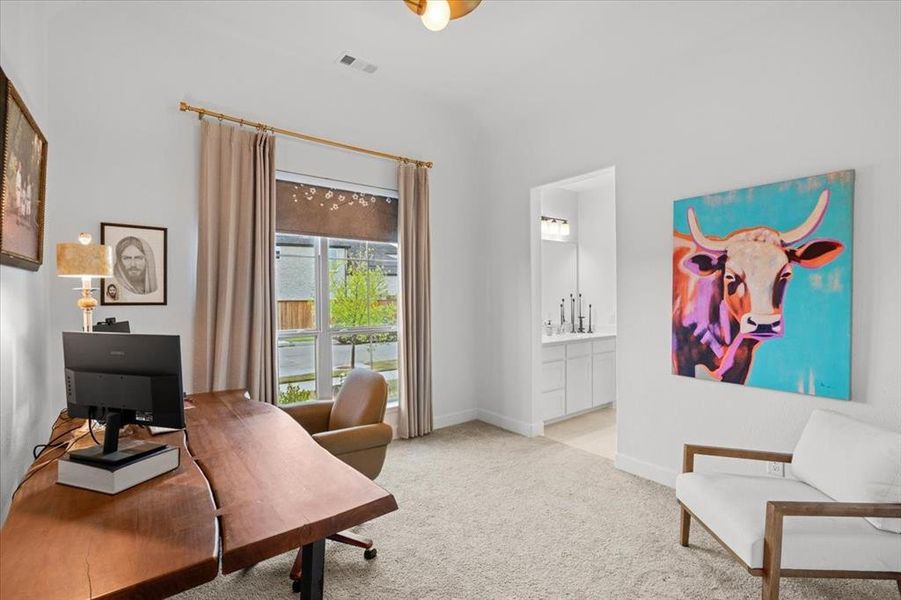 Furnished interior view inside a new home in North Sky, Celina (Image 9).