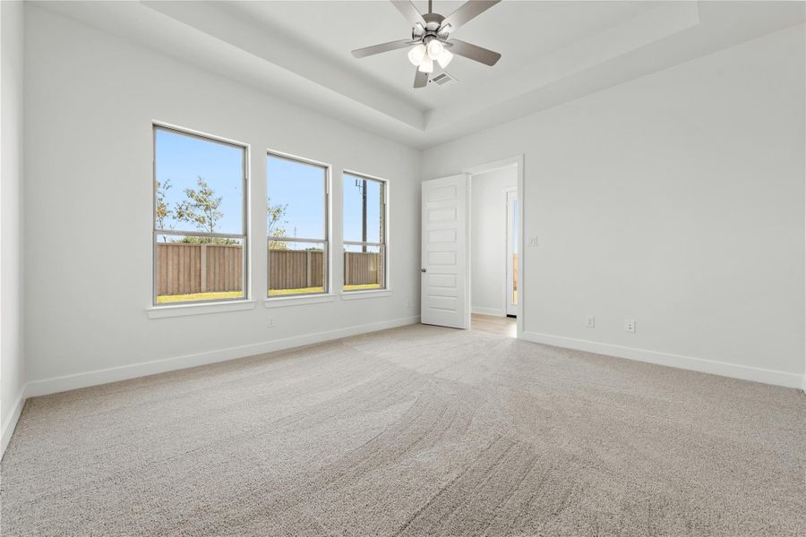 Representative image. Features, specifications, selections and colors may vary. Representative image. Features, specifications, selections and colors may vary.