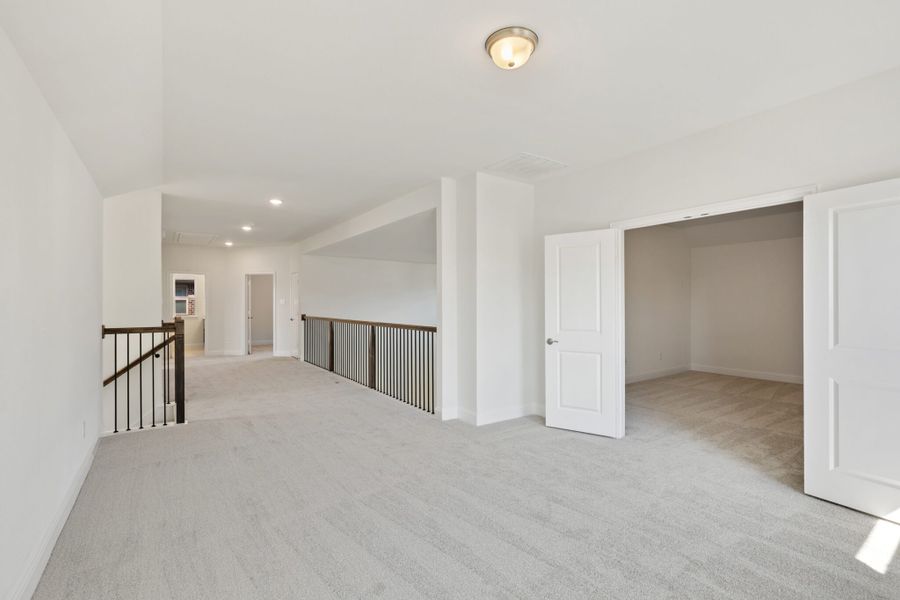 Spacious, unfurnished interior of a new home in Lake Breeze, Lavon (Image 35). Spacious, unfurnished interior of a new home in Lake Breeze, Lavon (Image 35).