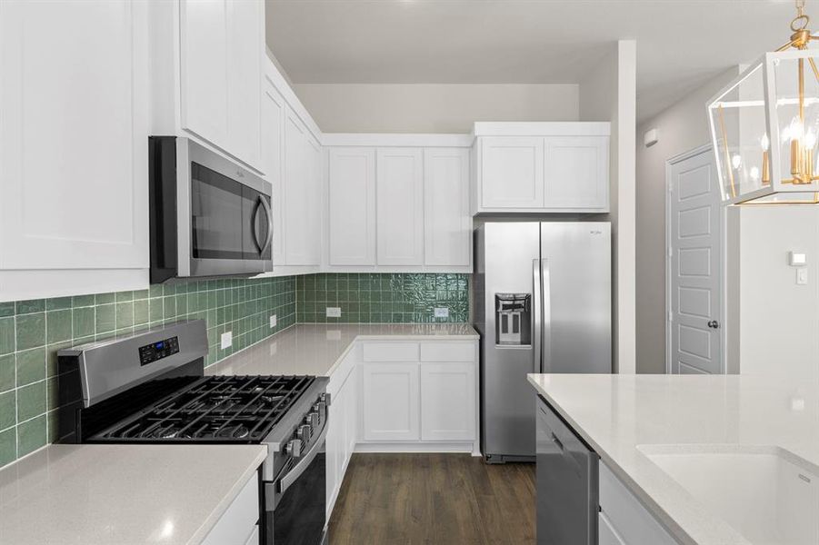 11. 2524 Campden Mews - Kitchen (3)