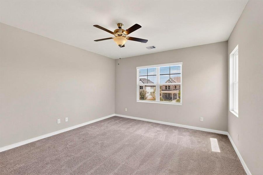 Spacious, unfurnished interior of a new home in Solterra Texas, Mesquite (Image 34).