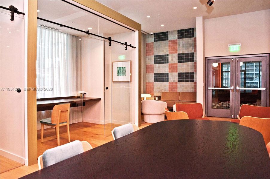 Community amenities in , Miami (Image 27).