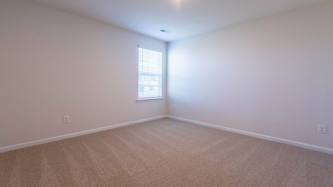 Spacious, unfurnished interior of a new home in Middleton, Greensboro (Image 24).