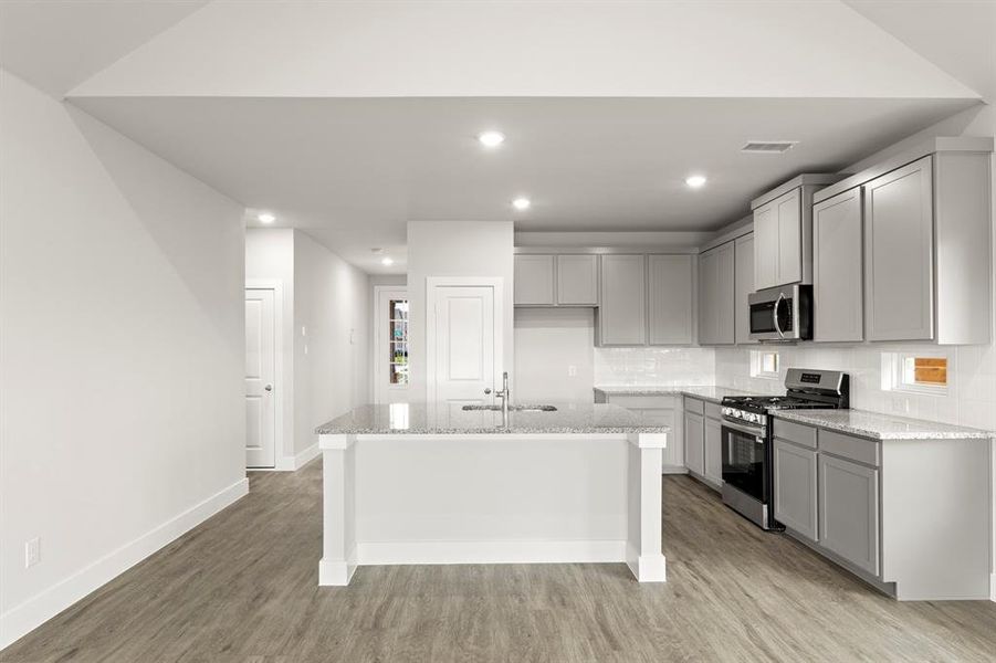 06. 1929 Saphire - Kitchen 06. 1929 Saphire - Kitchen