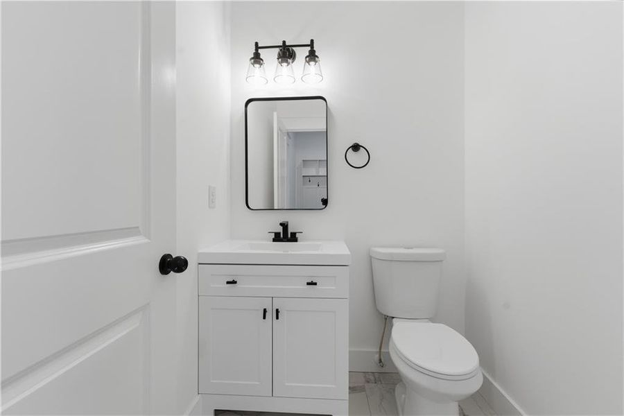 Furnished interior view inside a new home in , Cartersville (Image 9).