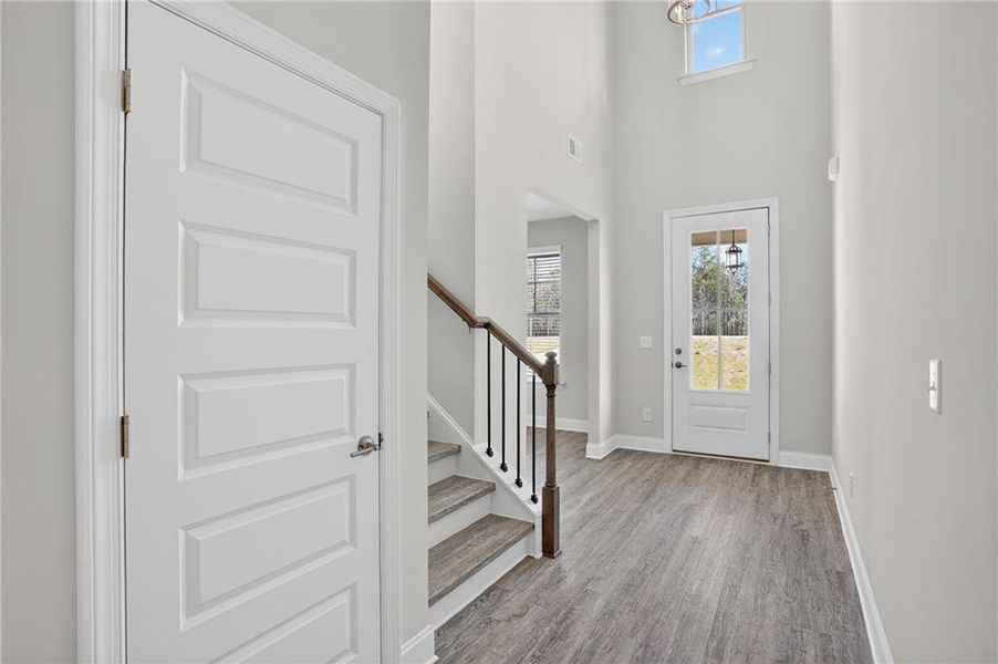 Spacious, unfurnished interior of a new home in Waters Edge, Mansfield (Image 23).