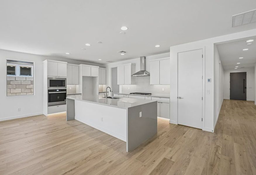 Kitchen - 6 of 15
