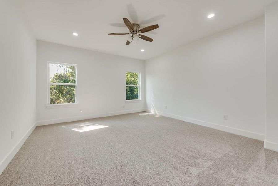 Spacious, unfurnished interior of a new home in , Dallas (Image 14).