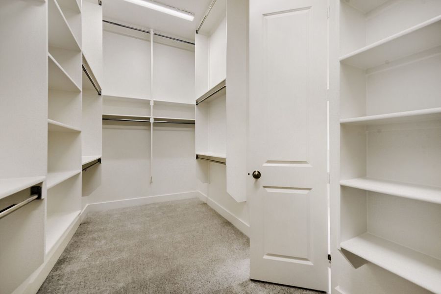 11465 Wulstone - Primary Closet