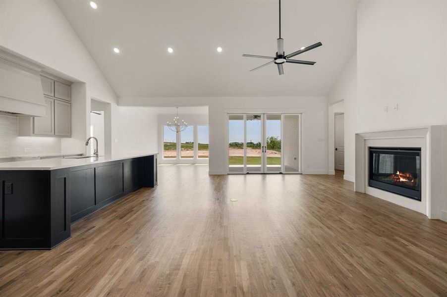 Spacious, unfurnished interior of a new home in Bella Crossing, Fort Worth (Image 28).