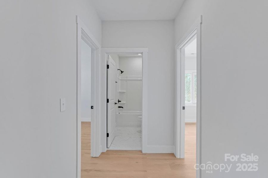 Spacious, unfurnished interior of a new home in , Lincolnton (Image 27).