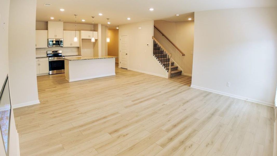 Spacious, unfurnished interior of a new home in Franklin Manor, Lawrenceville (Image 22).