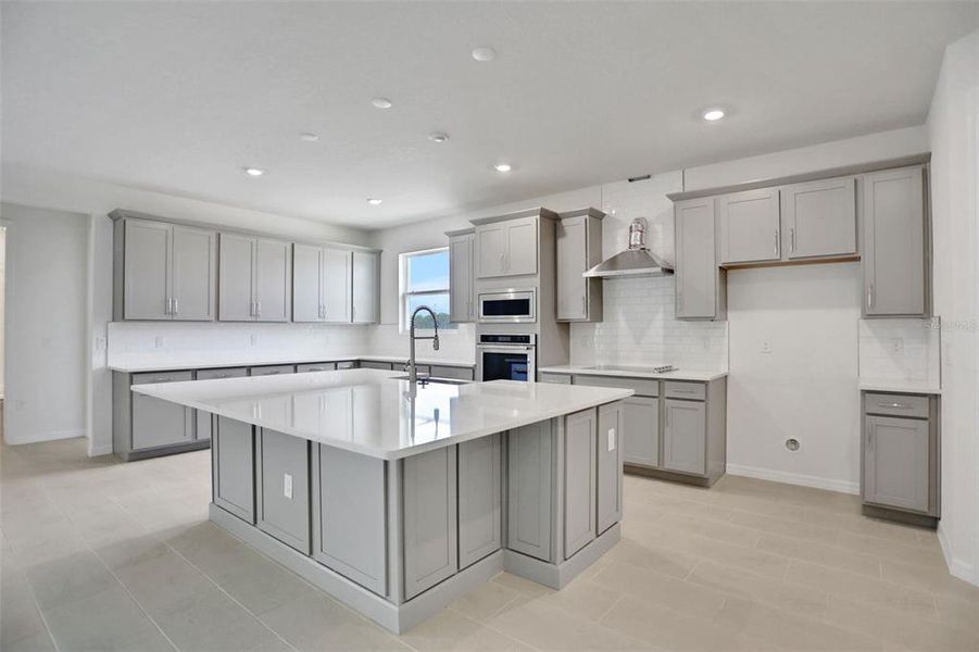 Furnished interior view inside a new home in Angeline, Land O' Lakes (Image 6). Furnished interior view inside a new home in Angeline, Land O' Lakes (Image 6).