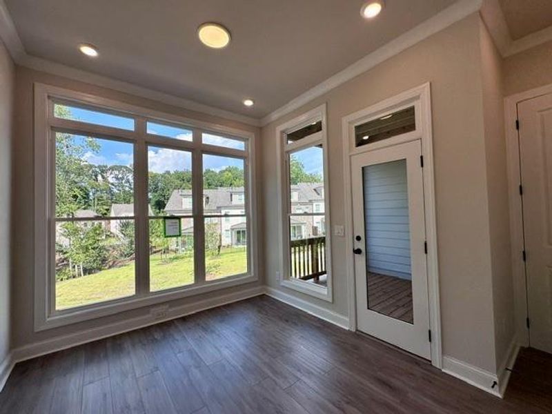 Spacious, unfurnished interior of a new home in Ward's Crossing Townhomes, Johns Creek (Image 20).